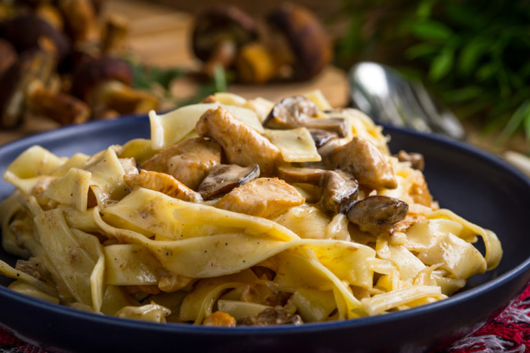 Tagliatelle pasta with chicken